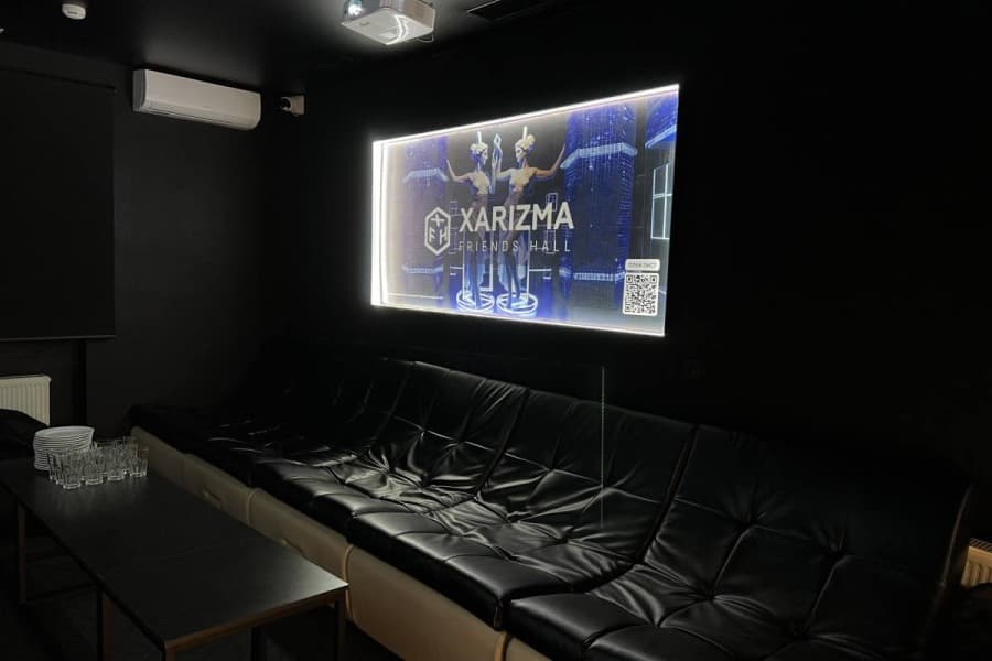 Уютная комната с караоке для дня рождения — фото 2